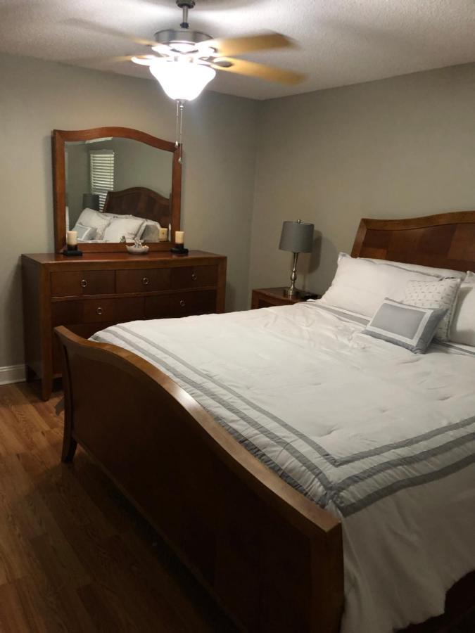 Вилла Cheerful 3 Bed House In A Cul- De-Sac! Тампа Экстерьер фото